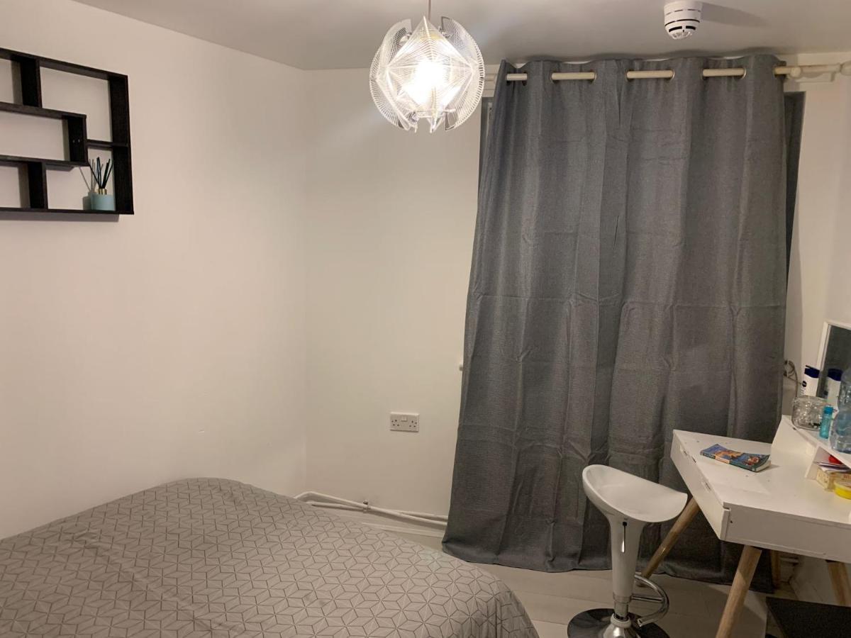 Room Near City Londra Dış mekan fotoğraf